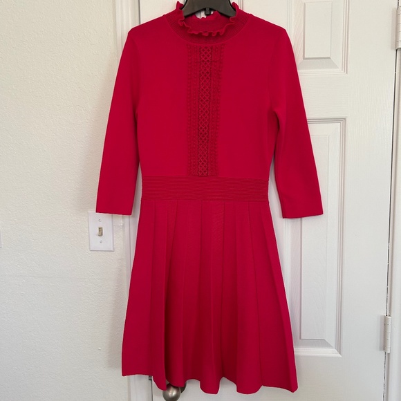 Bebe Fuchsia Dress! Size Medium! - Picture 8 of 11